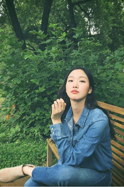 Gallery Foto Kim Go Eun