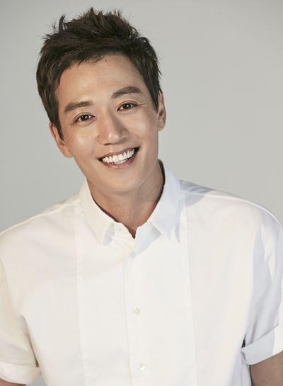 Kim Rae Won