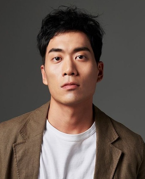 Ahn Chang Hwan